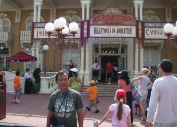 Menyiapkan Guru Terampil Mengajar di Era Digital, Tugas Siapa?