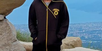 SUNYI DI PENJARA YANG TIDAK BERJERUJI