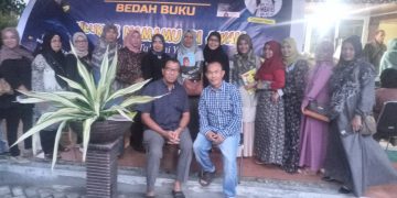 Bedah Buku ‘Kulukis Namamu di Awan’ Satupena Aceh Sukses - 8A204BB8 81B6 42EC 9B6D 68A507C2CB6A | Aceh | Potret Online