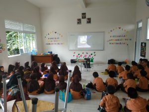 GURU SEJUTA RASA - 8DC9A248 94D1 49CB 9FD2 328749E25275 scaled | Abdya | Potret Online