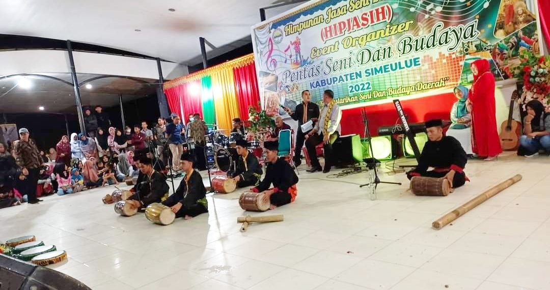 Kesenian Khas Simeulue Nandong Ditampilkan Siswa SMKN 3 Sinabang di Pentas Seni dan Budaya