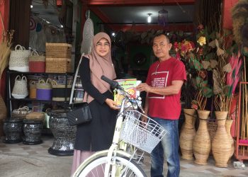 Wajah Ceria Saat Salsabila Terima Hadiah Sepeda POTRET