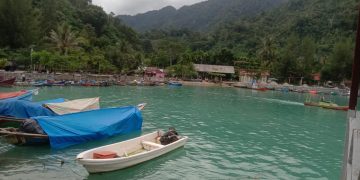 SEANDAINYA AKU TAK MENJADI GURU - 4E9860F5 EBCB 4027 B403 0FABA4824196 | Aceh Selatan | Potret Online