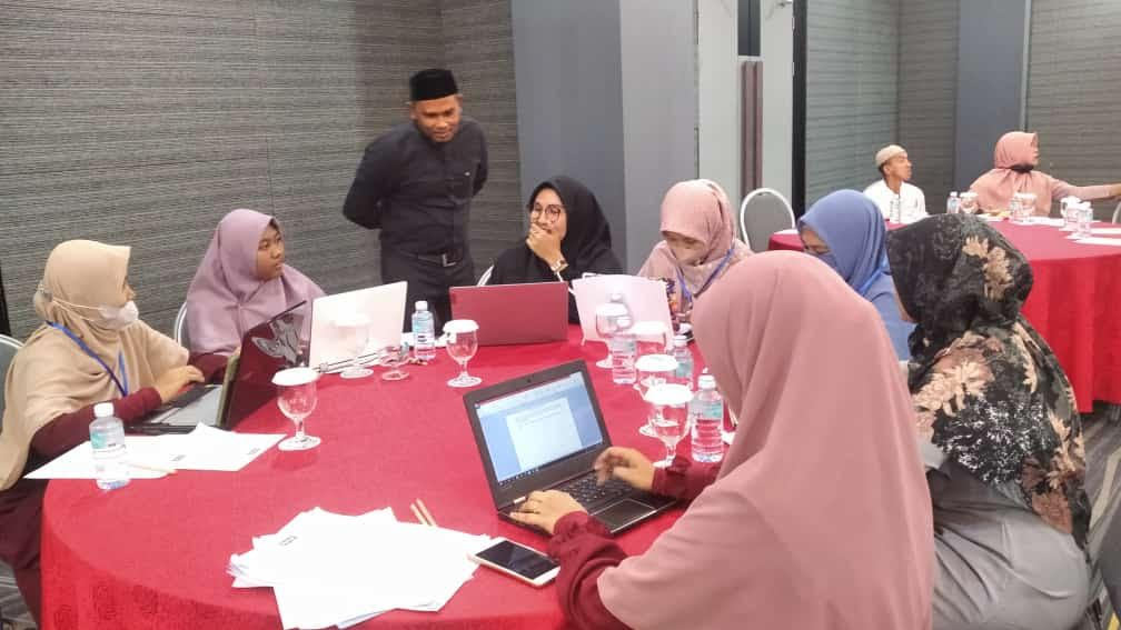 Santri Dayah Apresiasi  Pelaksanaan Pelatihan Penulisan Ilmiah