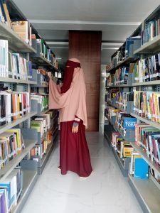 Sajak-Sajak Puti Asharaina K - DC2A9AAE 3EA9 4F9E 9B5F CDCDEDDD7C68 | POTRET Budaya | Potret Online