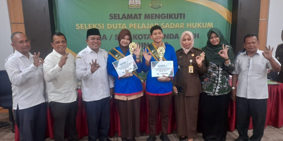 Siswa SMAN 3 Banda Aceh Raih Juara Satu Lomba Duta Pelajar Sadar Hukum,