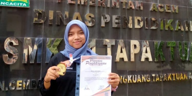 Siswi SMKN 1 Tapaktuan Raih 2 Medali Emas di Ajang OSPAM - 5C5777DE 04A8 4F4E 87D0 6B5FBB807BD2 | Aceh Selatan | Potret Online