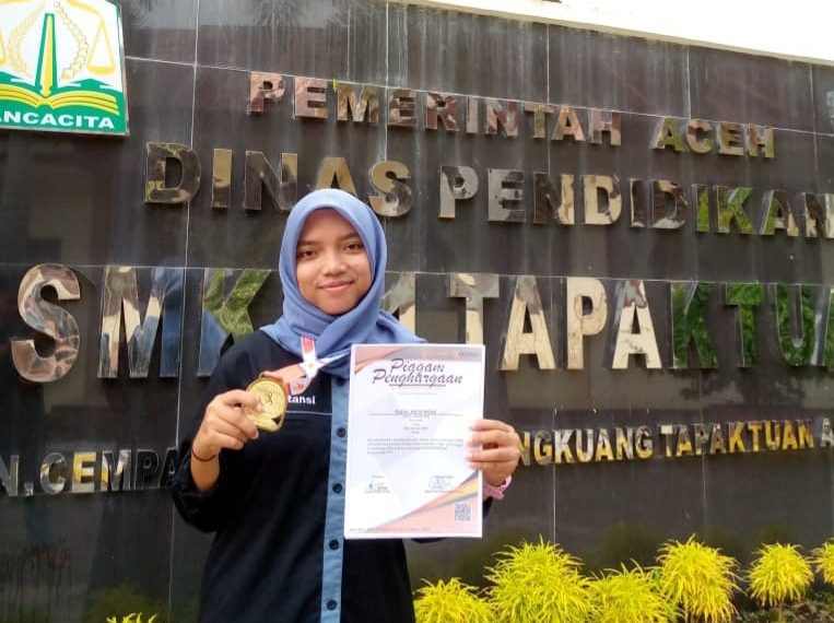 Siswi SMKN 1 Tapaktuan Raih 2 Medali Emas di Ajang OSPAM