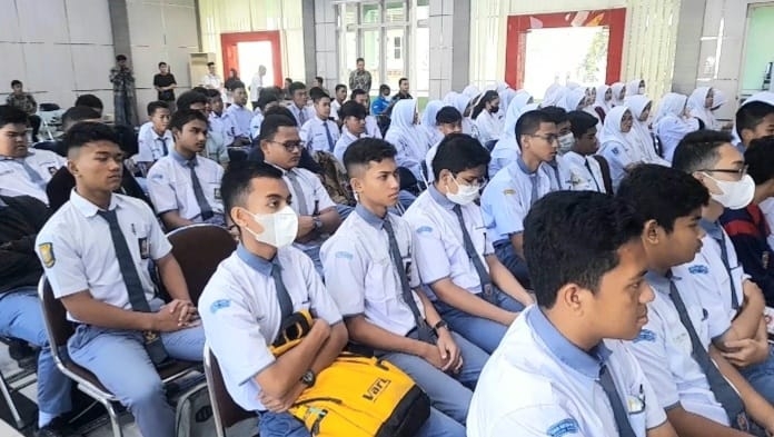 SMAN 3 Banda Aceh Prakarsai Diklat OSIS se-Kota Banda Aceh