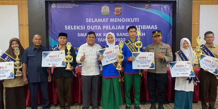 Dua Siswa SMAN 3 Banda Aceh Raih Juara Satu Duta Pelajar Kamtibmas - FFDD4A8E 93BD 48C6 9F47 3275408CAE45 | Aceh | Potret Online