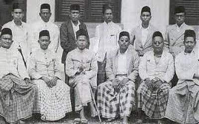 Teungku Abdurrahman Meunasah Meucap: Ulama Pendiri Madrasah Al-Muslim Peusangan.