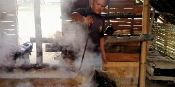 Menelusuri Pembuatan Garam Tradisional di Kabupaten Pidie