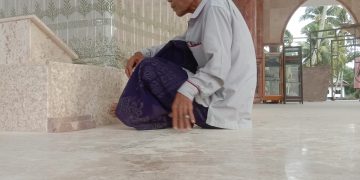 SEANDAINYA AKU TAK MENJADI GURU