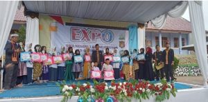 SMAN 1 Blangjerango Gelar Expo, Ini Harapan Kacapdindik Galus - 0F61E7F8 0EFC 49B7 8AD2 3C5C47930500 | Pendidikan | Potret Online