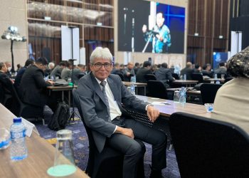 MEMBELAH LANGIT MALAM