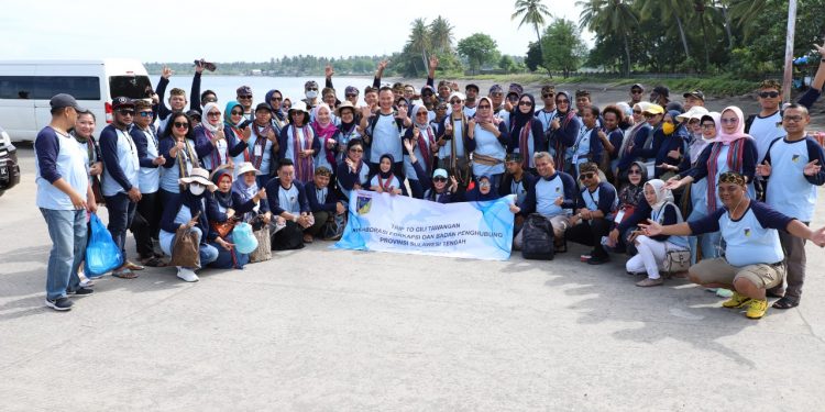 Kolaborasi dan Kerjasama antara Pemerintah Pusat dan Daerah di Pulau Lombok, NTB - 7064D938 37A4 4254 99F3 6AFC4DFE0B84 | BPPA | Potret Online