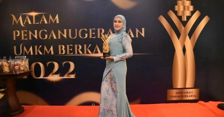 Produk UMKM Ci Rasa Brownies Raih Penghargaan dari Pj Bupati Abdya