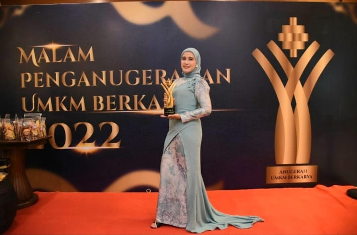 Produk UMKM Ci Rasa Brownies Raih Penghargaan dari Pj Bupati Abdya