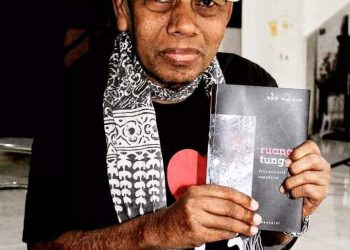 PENYAIR DI RUANG TUNGGU ITU PUN BERPULANG