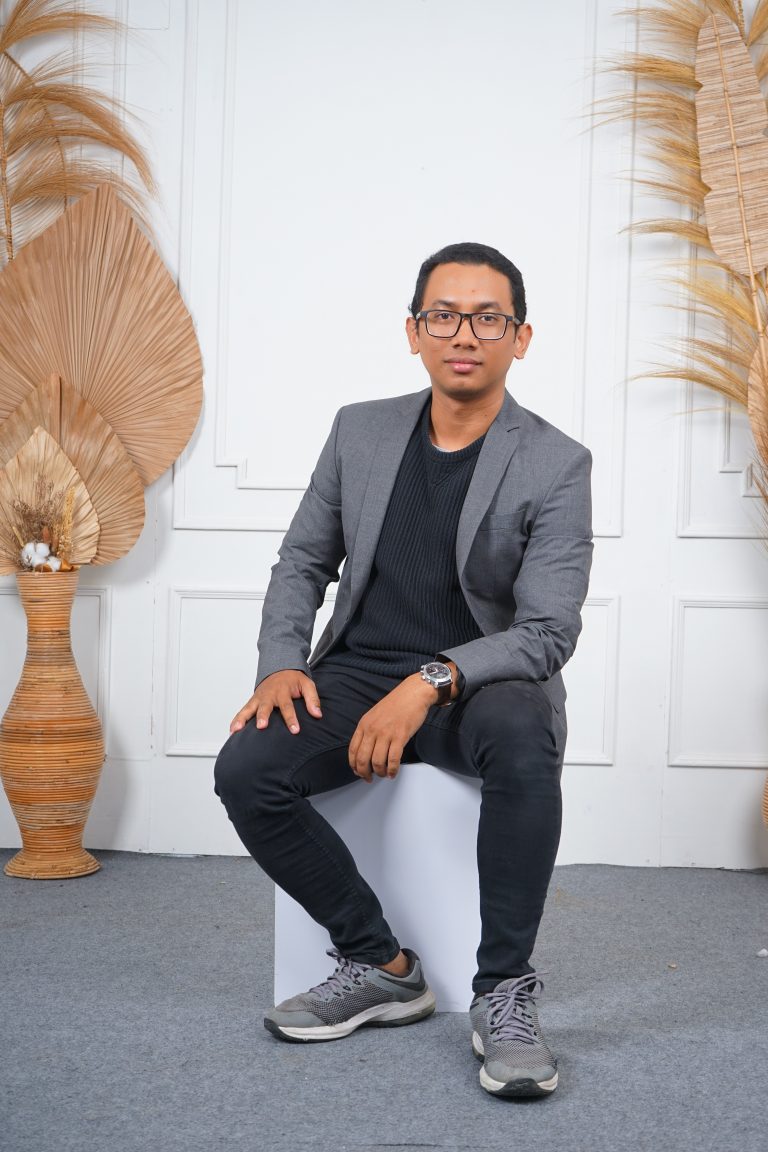 Belajar Bersepeda pada Belanda dalam Mengatasi Polusi dan Kematian Lalu Lintas pada Remaja.