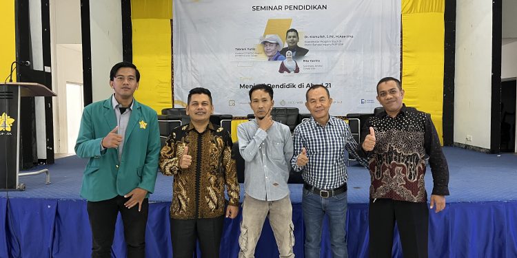Guru Galau, Lulusan FKIP Terancam Nganggur - A654875D 25EB 445C 8484 A4FEDBB5DEE4 scaled | Edukasi | Potret Online