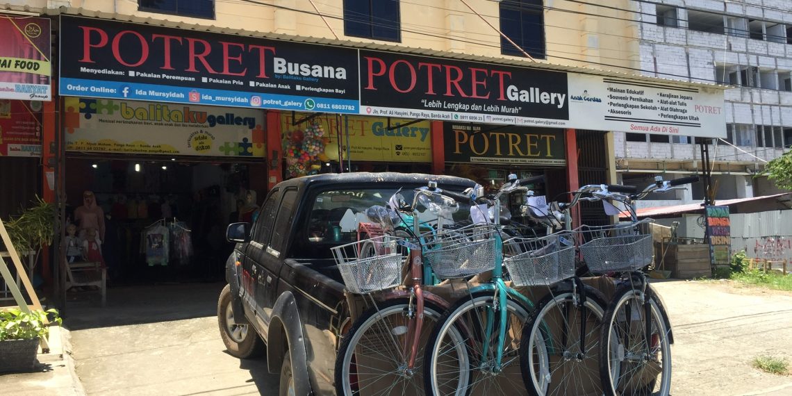 1000 Sepeda Peduli Anak Negeri