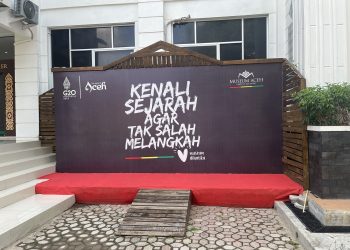 Sejarah Penghancuran Huruf Arab Melayu/Jawi dan Jawoe Oleh Penjajah Eropa