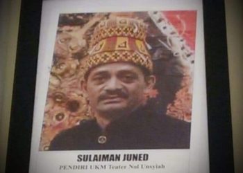 CATATAN TENTANG ORANG GILA DAN WARAS