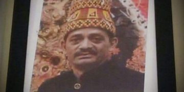 CATATAN TENTANG ORANG GILA DAN WARAS