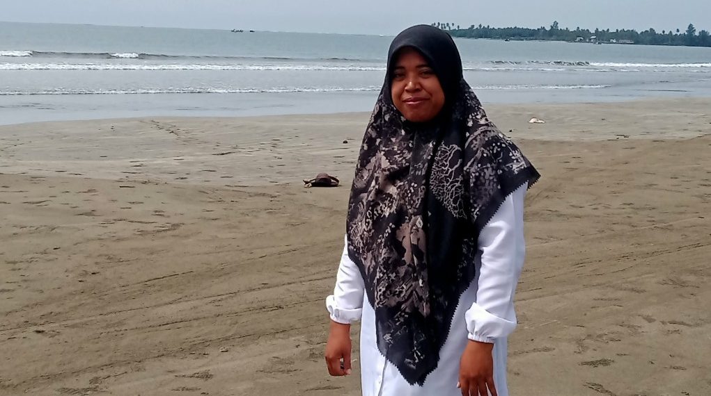 Puisi – Puisi  SRI WAHYUNI