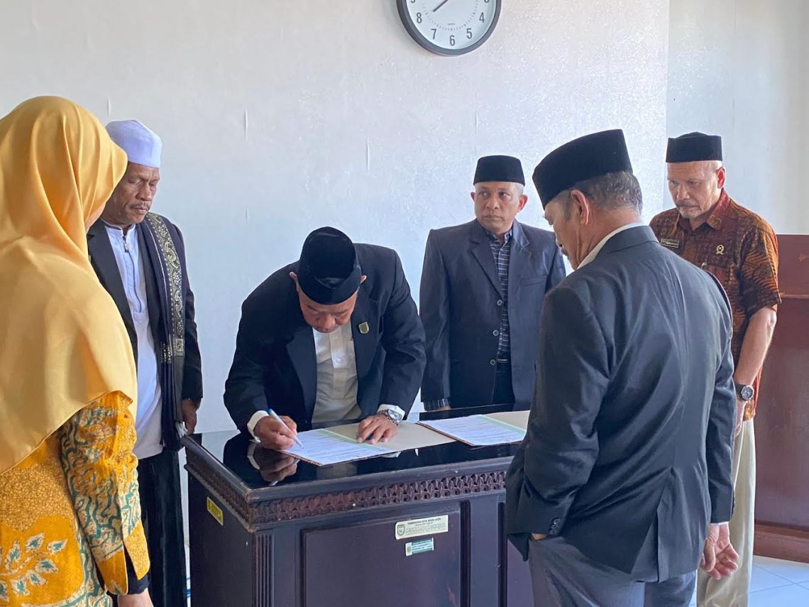 Ketua MPU Kota Banda Aceh Kukuhkan Wakil Pimpinan I, II dan Anggota PAW - IMG_5836 | Banda Aceh | Potret Online