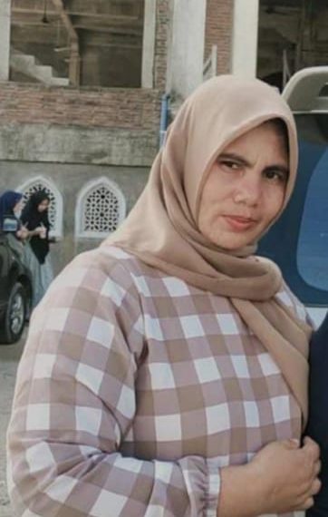 Perempuan Berjuang Melawan Bau Busuk | Potret Online