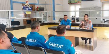 Samsat Kota Lhokseumawe: Pemanfaatan Bayar Pajak Kendaraan di Warkop oleh Warga Meningkat drastis.