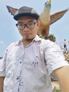 MEMBACA CATATAN KEBENCIAN - e2cb87eb d3d0 4b3e bdaf 7bae75fbbd7a | Jalan-jalan | Potret Online