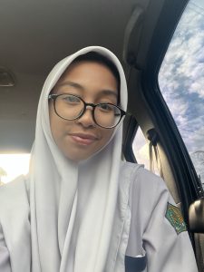 BUKU AJAIB YANG MENGUBAH HIDUPKU - IMG_6298 scaled | Cerpen | Potret Online