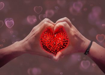 Mengenal Apa itu Cinta