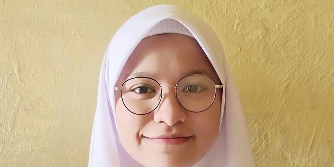 Harapan Tumbuh Di antara Reruntuhan, Di antara Hiruk Pikuk Dunia