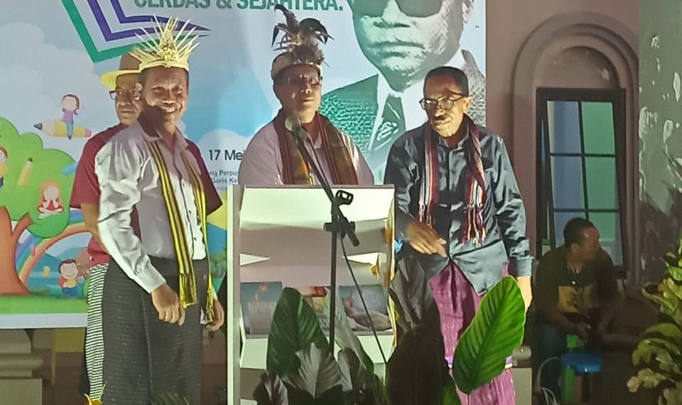 PENJABAT BUPATI LEMBATA BUKA FESTIVAL LITERASI LEMBATA 2024