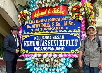 ALUMNI KUFLET RAIH GELAR DOKTOR SENI