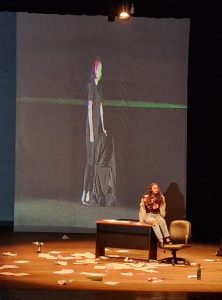 “ Bekas Luka” Garapan Solehah Hasanah Mencabik-cabik Batin Penonton Teater di Gedung Hoerijah Adam  ISI Padang Panjang - 08143af1 7b85 4bf4 b4e1 e405f692fe34 | Padang Panjang | Potret Online