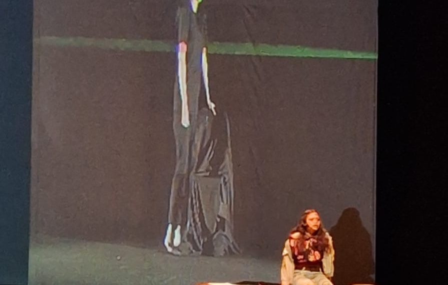 “ Bekas Luka” Garapan Solehah Hasanah Mencabik-cabik Batin Penonton Teater di Gedung Hoerijah Adam  ISI Padang Panjang