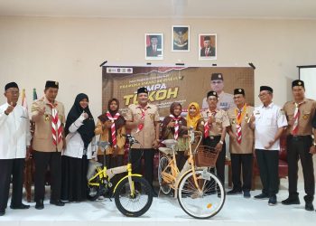 Kacabdisdik Bireuen Inisiasi Bantuan Sepeda untuk Siswa Miskin, Mukhlis Takabeya Respon Positif