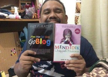 Indahnya Menulis Bagi Seorang Guru