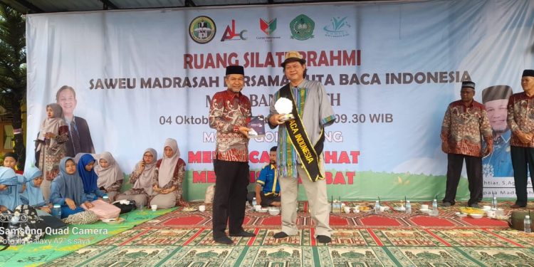 Berikan Motivasi dan Inspirasi, Duta Baca Indonesia Sambangi MIN 11 Banda Aceh - ad0ab5a0 67f6 4481 8c43 de213a022c68 | Banda Aceh | Potret Online