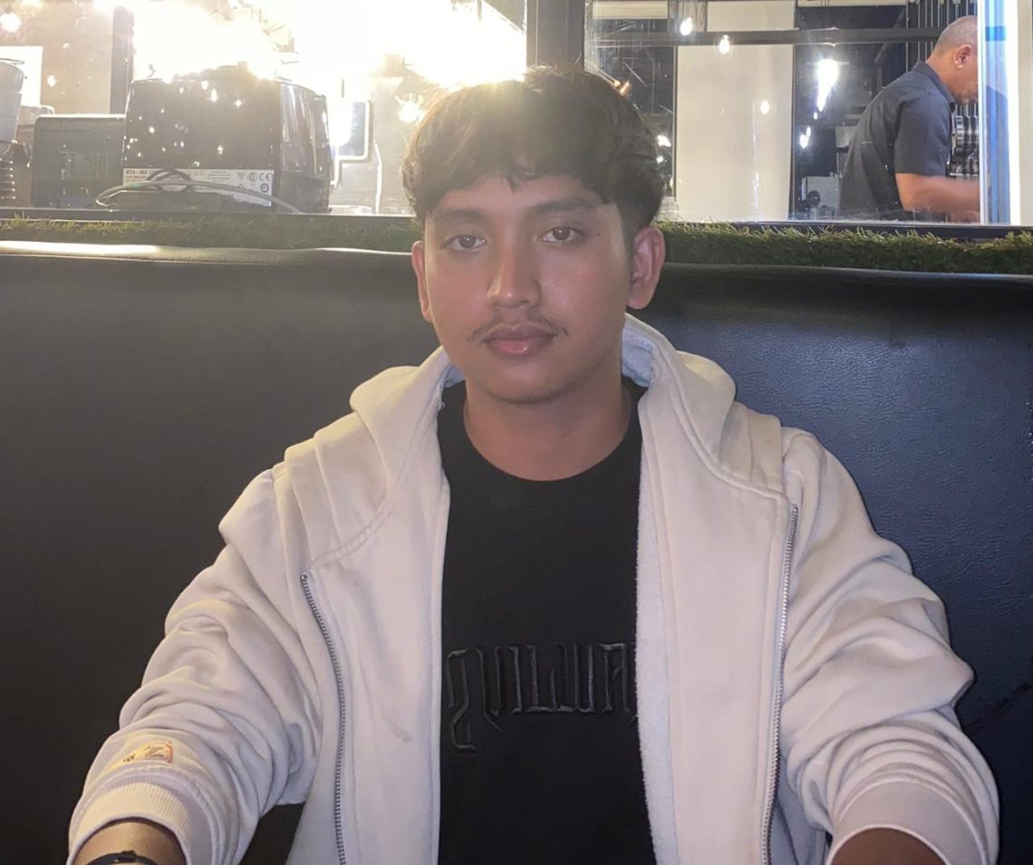 Membongkar Lapisan Identitas: Interseksionalitas Gender, Kelas, dan Ras di Indonesia