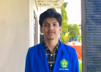 Bapak Tua Dengan Kursi Roda dan Surah Al-Ikhlas