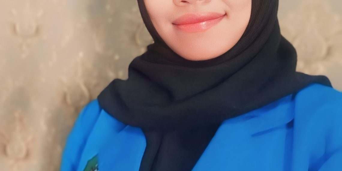 Di Balik Senyum Murung