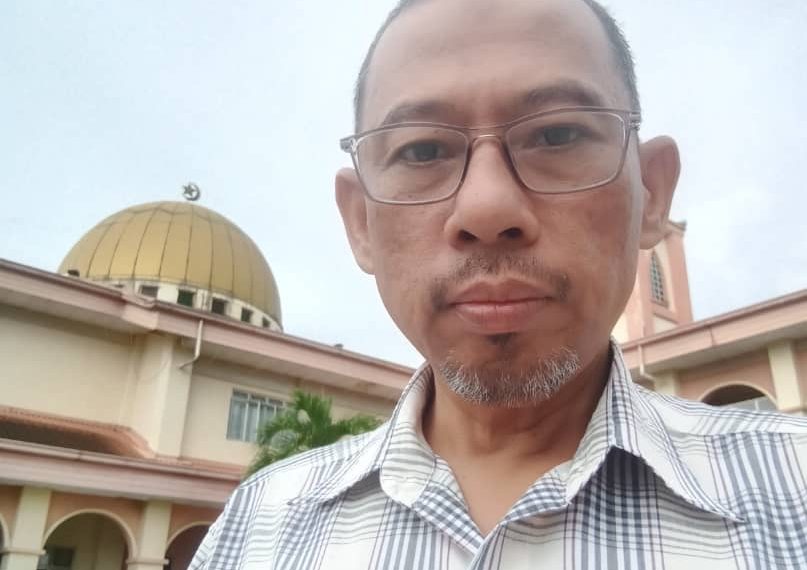 Dua Kuntum Puisi Ahmad Noh