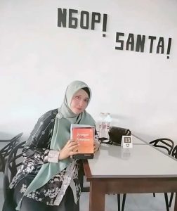 Rumah dan Ibu,  Akar Kebahagiaan - 4fed973d 6aae 4166 ab0c f5828c5c09a1 | Artikel | Potret Online