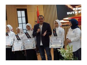 Puisi Esai Kepahlawanan, Bangkitkan Nasionalisme Gen-Z - 58bafd9d b7de 4565 a654 0473f2d931ee | POTRET Budaya | Potret Online